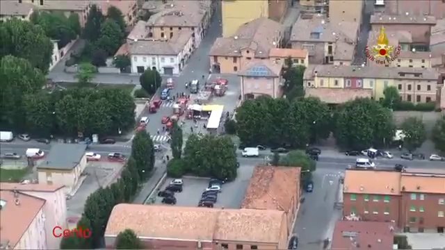 Emilia - Terremoto - Immagini aeree di Crevalcore, Cento e Pieve di Cento (31.05.12)