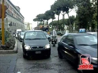 Napoli - Mai più tartassati dalle assicurazioni (31.05.12)
