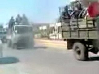 Syria فري برس درعا  وصول تعزيزات جديدة  إلى داخل المدينة 31 5 2012 ج1 Daraa