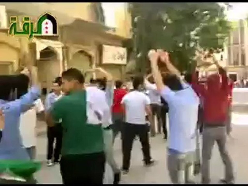 Syria فري برس الرقة مظاهرة احرار وحرائر الرقة حي البياطرة 31 5 2012 ج1 ALrakka