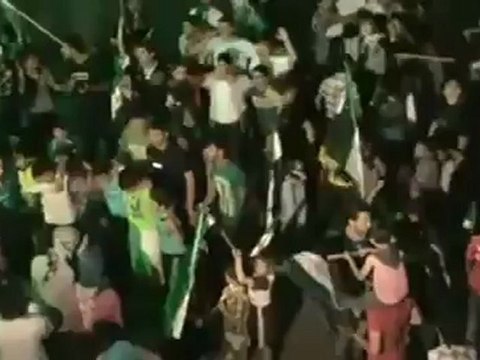 Syria فري برس حماة المحتلة مسائية حي التعاونية 30 5 2012 Hama