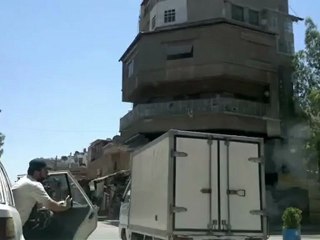 Syria فري برس  دمشق مولوتوف على كلاب الاسد والرد بالرصاص حي الميدان 30 5 2012 Damascus