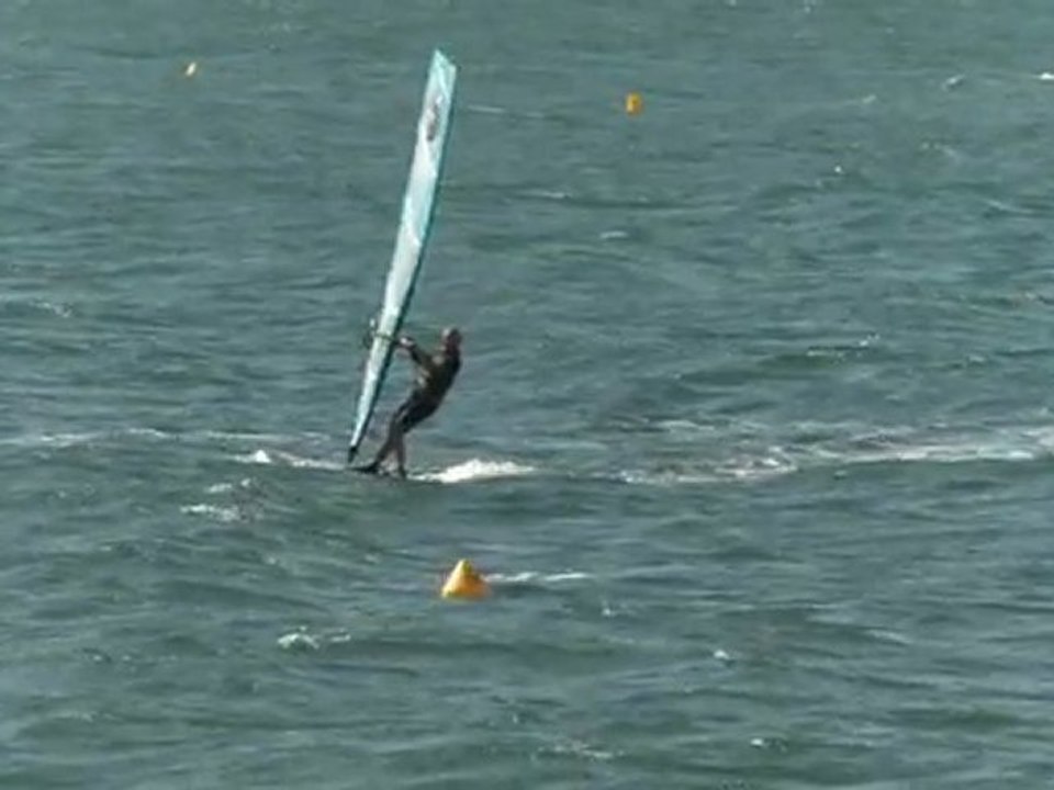 Drapeau vert sur les loisirs nautiques: objectif balisage