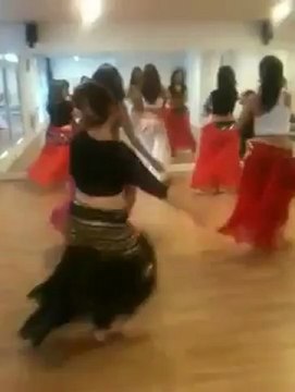 Stage de Danse avec moi aux percussions filmé sur un portable...