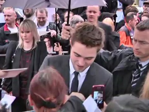 Robert Pattinson Reveals He Would Make Another Twilight Movie at 'Cosmopolis' Premiere
