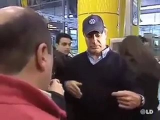 Carlos Sainz llega al al aeropuerto de Madrid