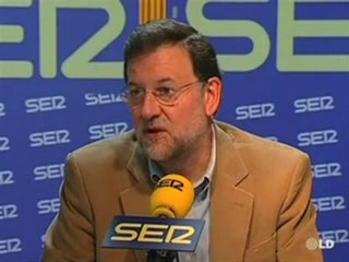 Rajoy dice que el PP no debió criticar el posado de las ministras en Vogue
