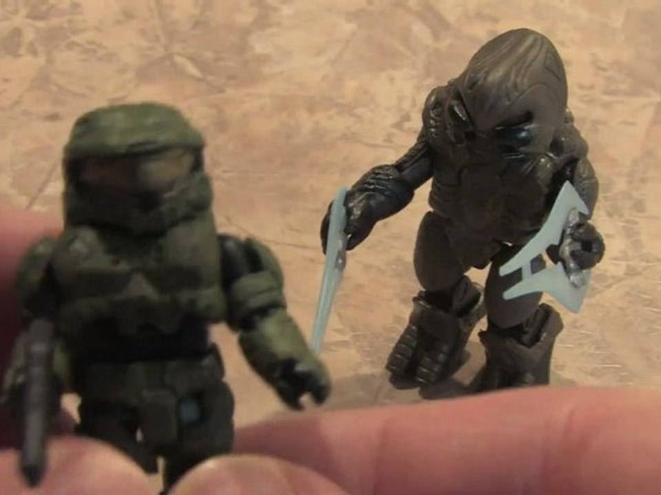 Classic Toy Room - MINIMATES HALO MASTER CHIEF and THE ARBITER toy review
