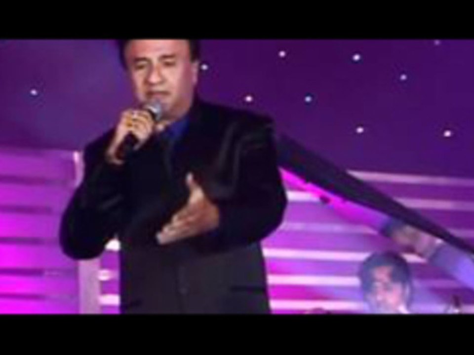 Anu Malik Singing Live @ Indian Idol 6 Launch !