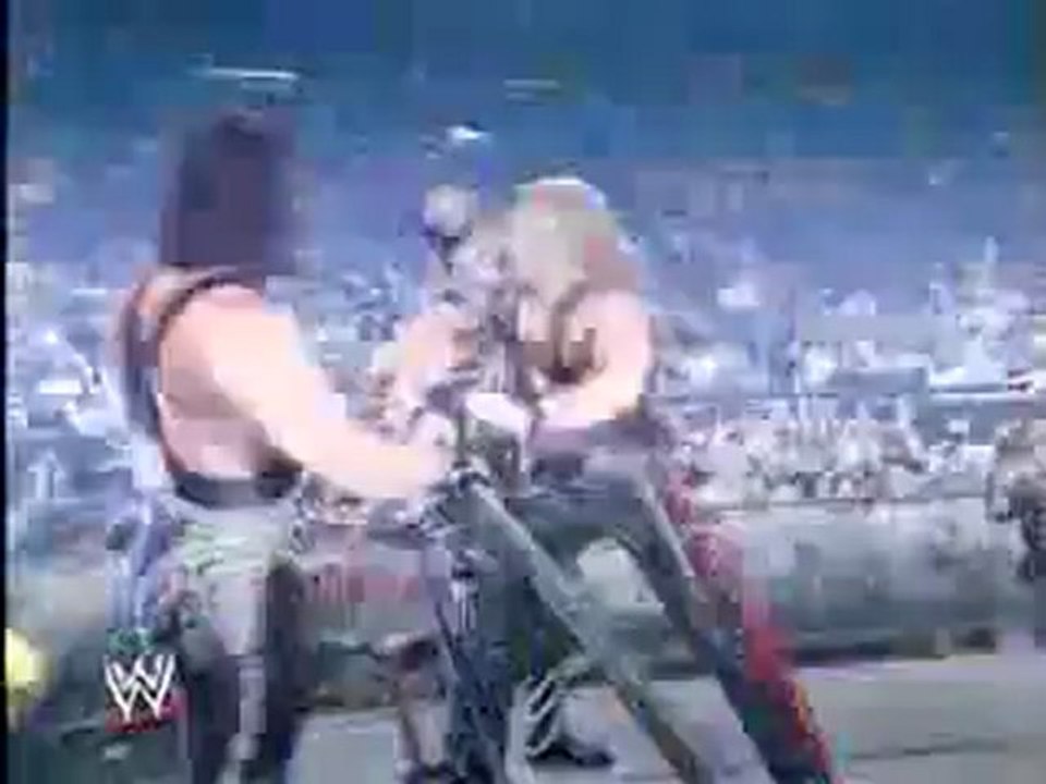 Bash at the Beach 1999: Kevin Nash and Sting vs Randy Savage and Sid Vicious- WCW title