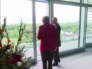 Merkel e Putin unificados