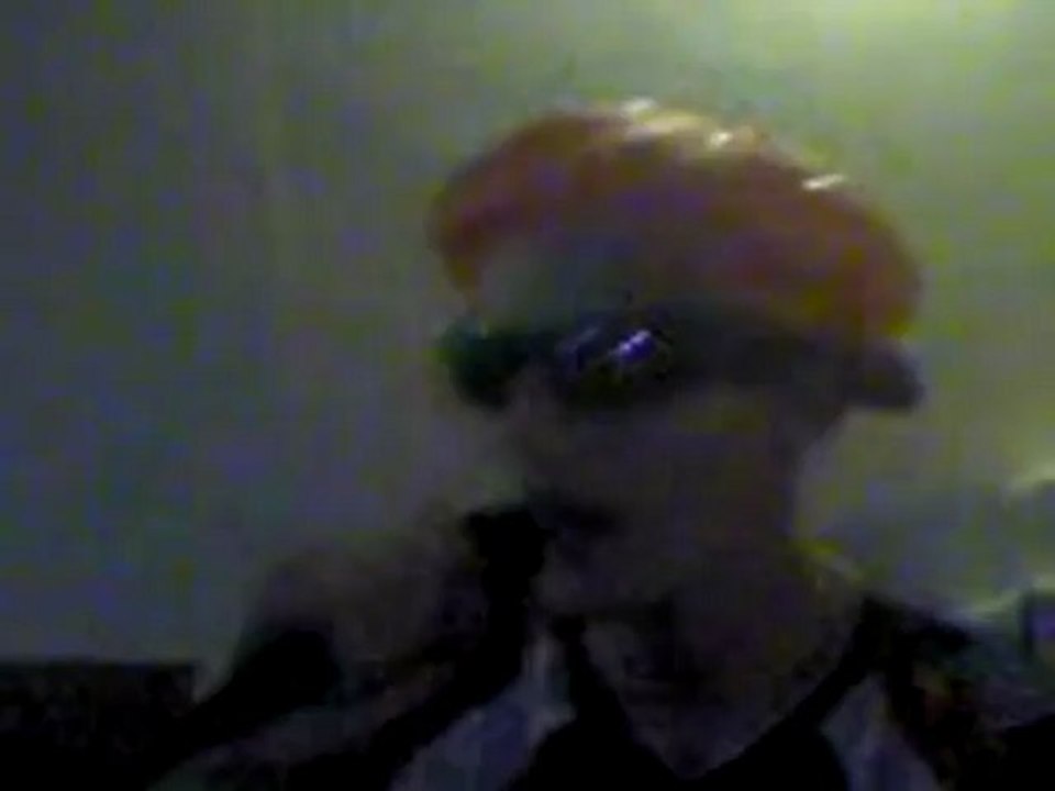 Tims peinlicher Singstar Auftritt Teil 1