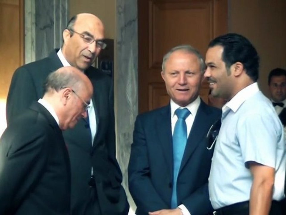 لقاء بين رئيس النجم و أحباء النادي للحوار حول مشاكل النجم الساحلي