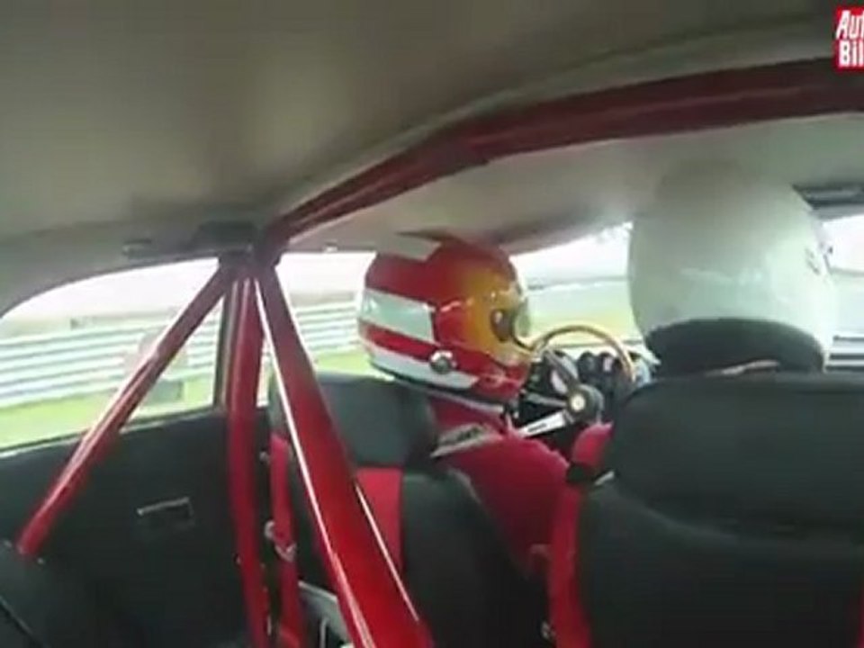 Vuelta al circuito del Jarama con un Alfa Romeo GTV