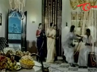 Venkatesh Hilarious Scene At Srikanth's First Night