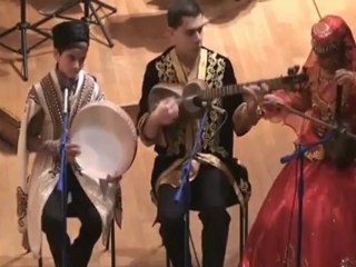 Segah Tasnif of Azerbaijan.Soloists Elmaddin İbrahimov (singer),Mustafa Ashurov(tar),Madina  Shahgaldiyeva (kamancha)