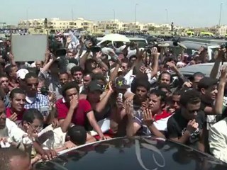 Mubarak é condenado à prisão perpétua