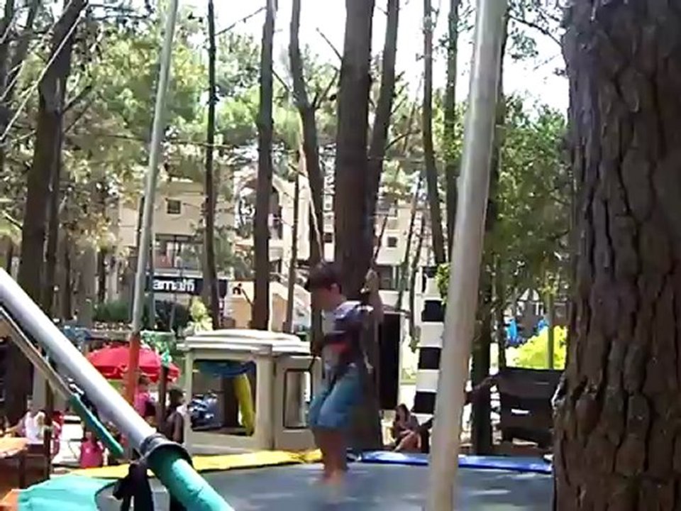 GAEL EN EL JUMPING JUMP. 8-2-12
