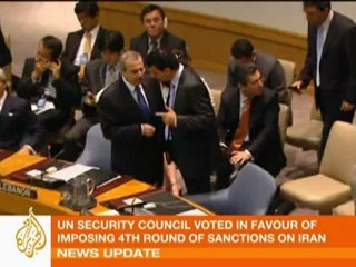 Télécharger la video: UN passes fresh sanctions against Iran