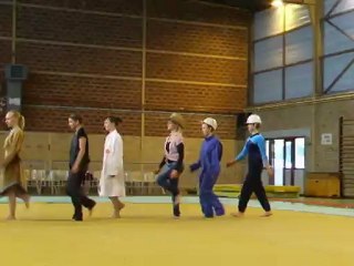 Entrée en piste pour le final de la fête de la Gym