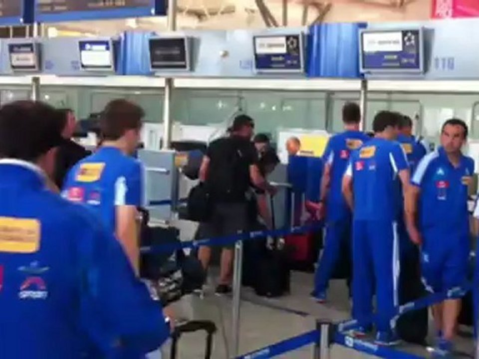 Η αναχώρηση της Εθνικής από Ελ. Βενιζέλος για την Πολωνία