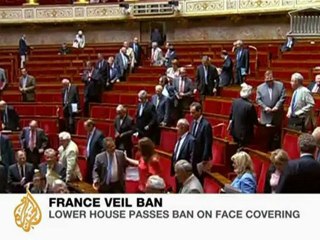 France moves towards face-veil ban