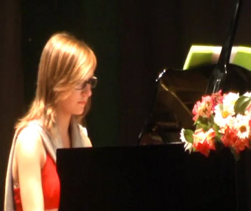 Lise LAMBERT  >  Valse de CHOPIN > juin 2012