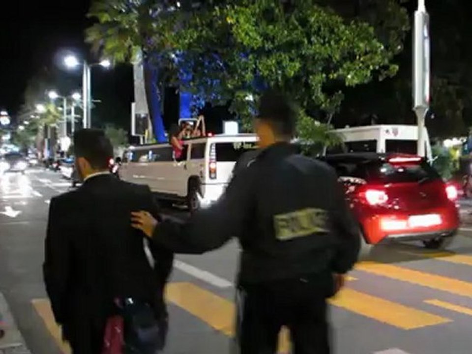 FESTIVAL DE CANNES 2012 - BERLINES XXXL SUR LA CROISETTE - ( 20 05 2012 ) -MVI_0371