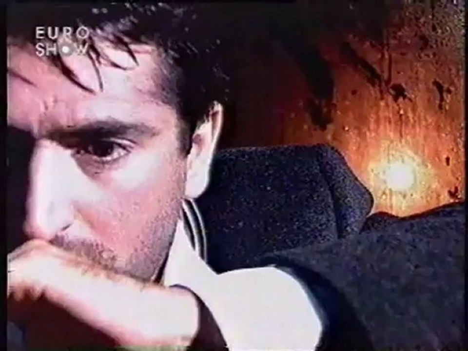 Mahsun Kirmizigül - INSAN HAKLARI video klip NOSTALJI ( özel arsiv )