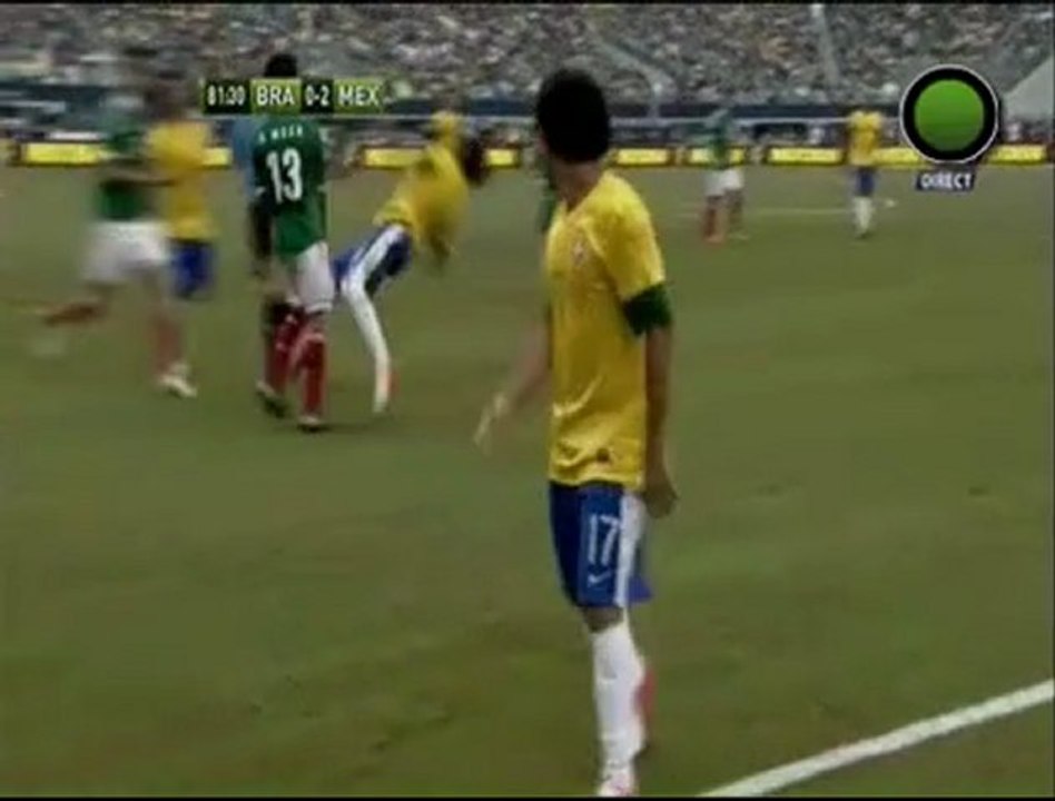 MEZA(Mexico) vs NEYMAR(Brazil)-stupid boxing