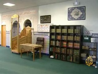 اتهامات اليمين المتطرف للحكومة الفرنسية