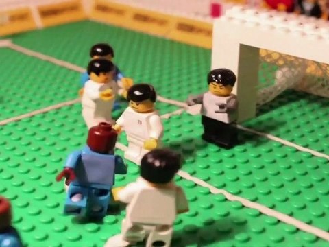 Les buts à l'Euro de Platini et Trezeguet, version LEGO !