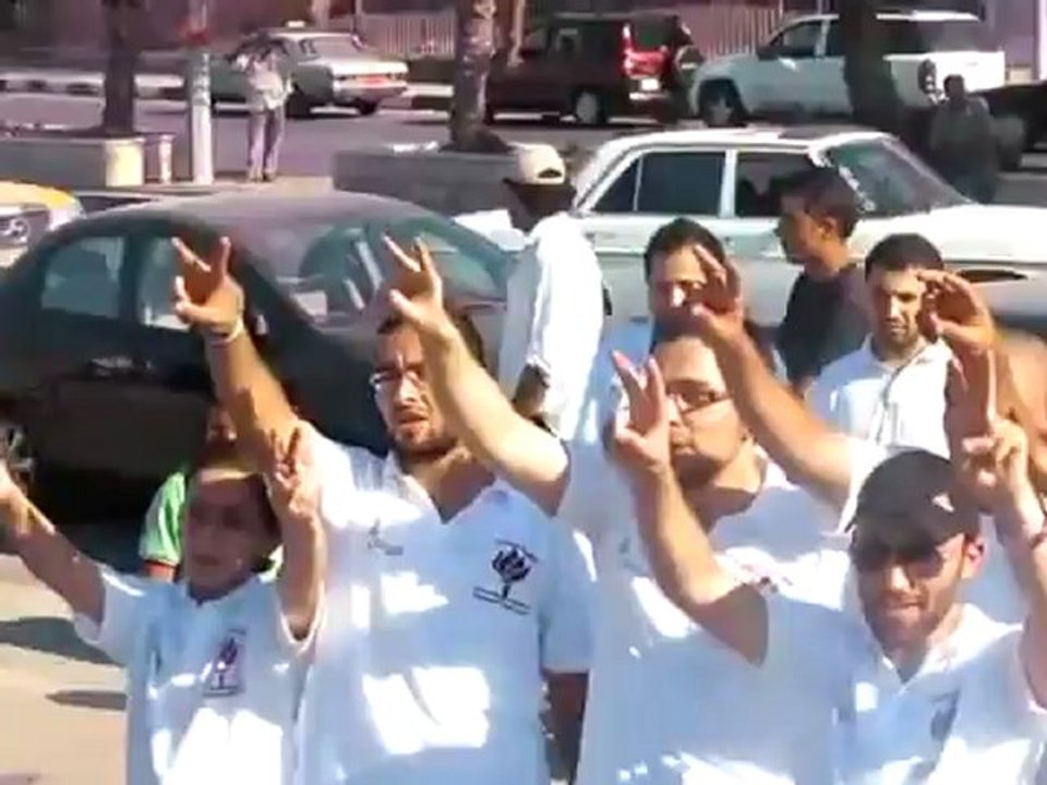 Syria فري برس  طرابلس لبنان إفتتاح مهرجان طرابلس لدعم الثورة السورية بالنشيدين السوري و اللبناني 10 6 2012 Libanon