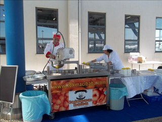 Koluman Geleneksel 2012 Barbekü Etkinliğin'de Lokma Şhov Slayt 1