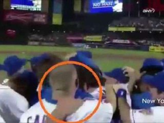 Fan Joins Johan Santana's On-Field No-Hitter Celebration