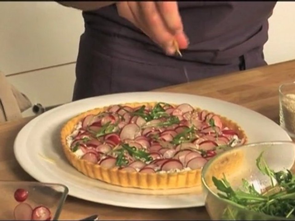 Tarte au chevre et radis croquants