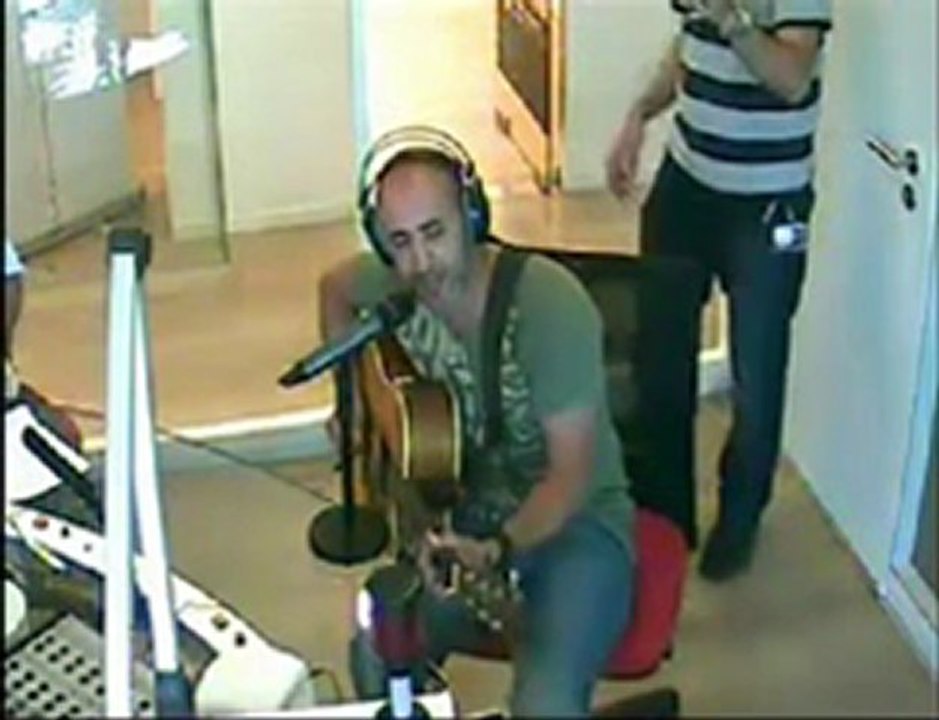 חלק 5 ואחרון "כוכב בצהריים" אלירז משדר מרדיו ת"א מאי 2012+שיר בהקדשה(: