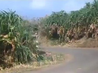 明菜「愛旅立ち」～キスシーン～