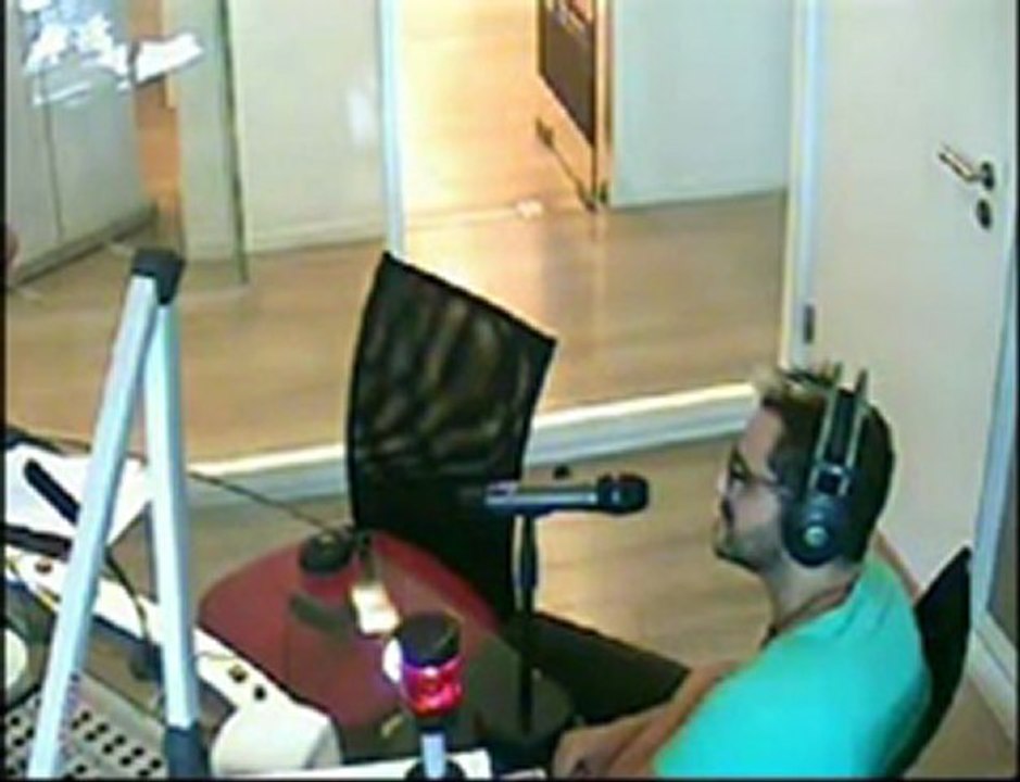 חלק 3"כוכב בצהריים" אלירז משדר מרדיו ת"א מאי 2012