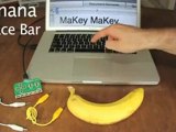 استخدام الموز كلوحة مفاتيح لجهاز الكمبيوتر !!