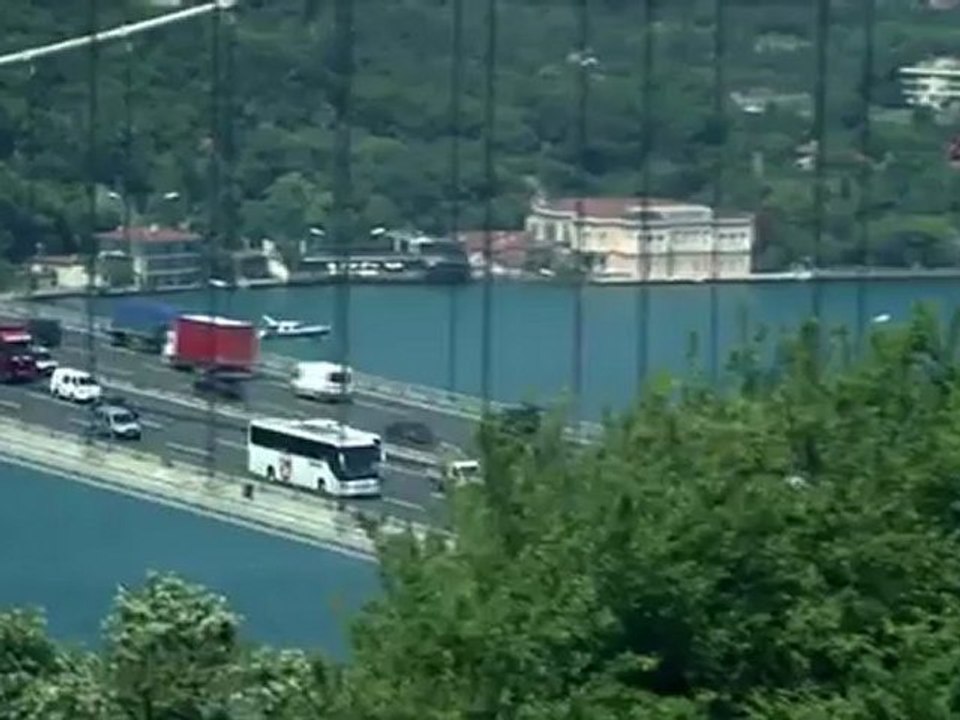 Leylâ ile Mecnun | Eksik Bir Şey Mi Var ?