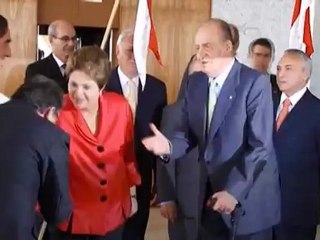 El rey Juan Carlos concluye su visita a Brasil