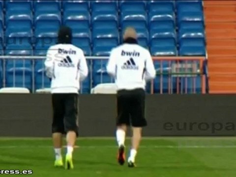 Sergio Ramos se corta el pelo