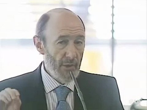 Rubalcaba: Hay suficientes pruebas para ilegalizar D3M y Askatasuna