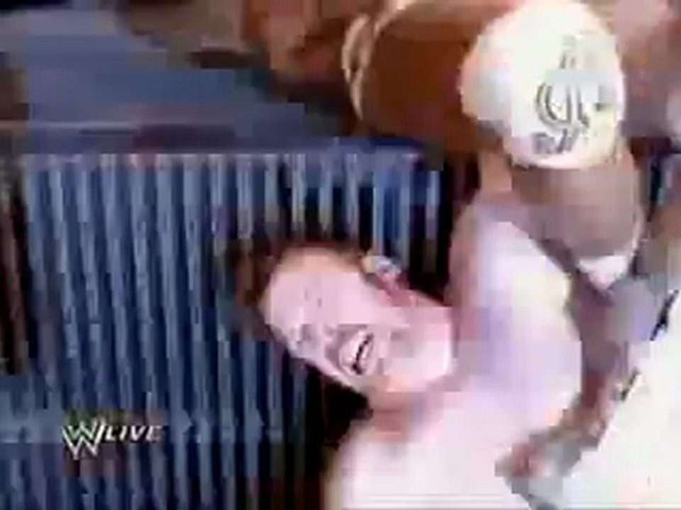 Alberto Del Rio & Richardo Rodriguez attack Sheamus! - 06/04/12