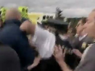 Protest disrupts Olympic torch relay