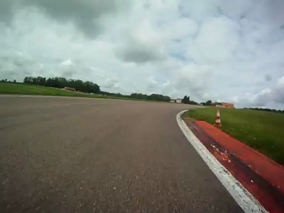 Les Ecuyers Lotus exige 05/06/2012