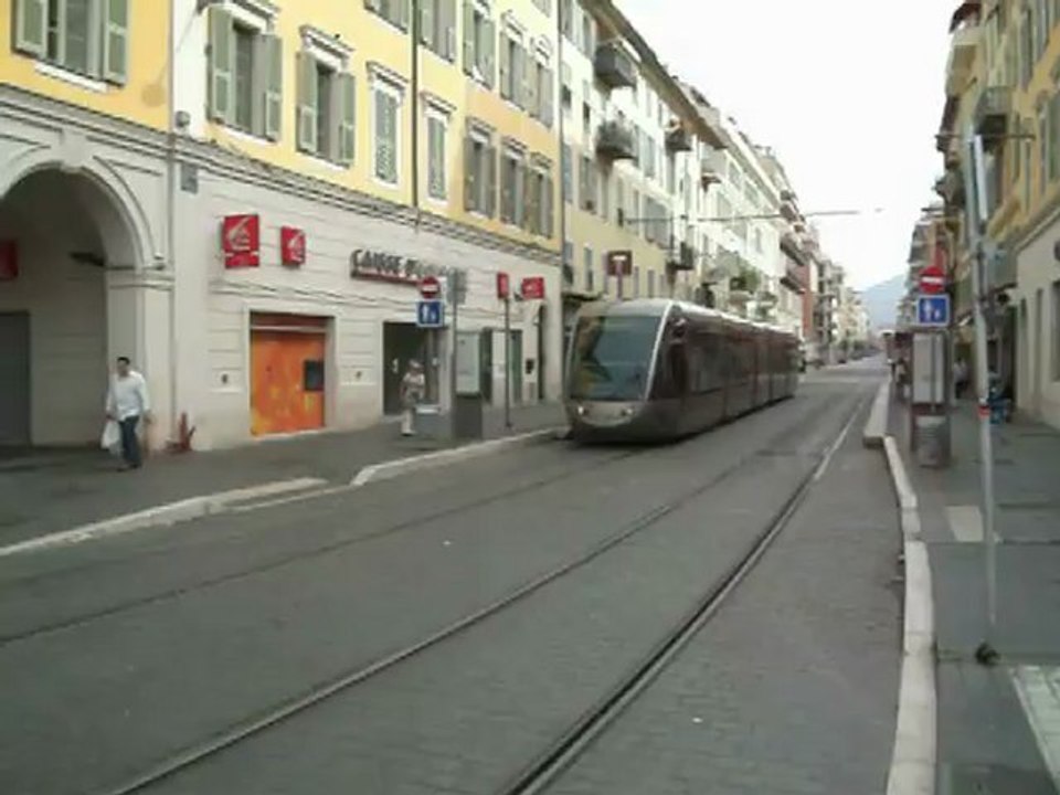 06 NICE TRAM GARIBALDI