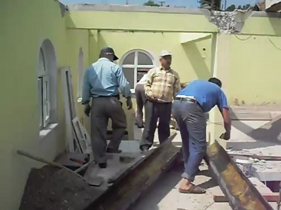 04.06.2012.Cami tadilatina devam ediliyor. 013