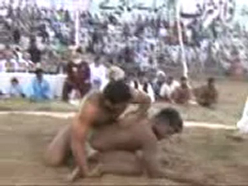 Pakistan sialkot dangal 2012 chief guest khawaja asif and referee Mr Haider Pahalwan, pure pakistani